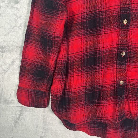 American Eagle Buffalo Red Black Plaid Soft Boyfriend Fit Button Up Size Small - Picture 5 of 9
